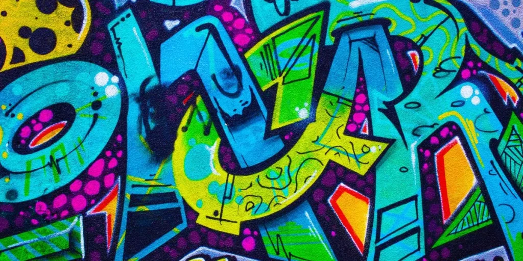 How Do You Choose the Right Colors for Wall Art?