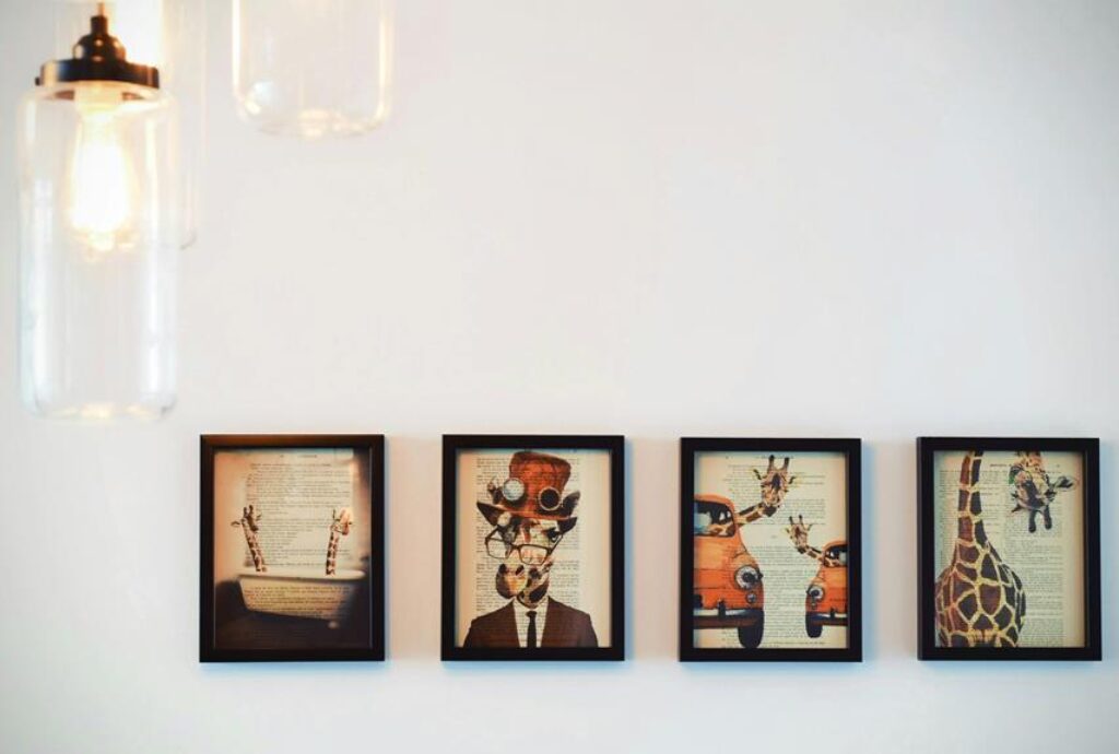 Using Wall Art to Tie Together Color Palettes in a Room